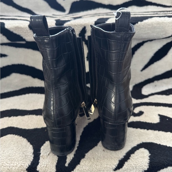 HM croc booties - Picture 3 of 6